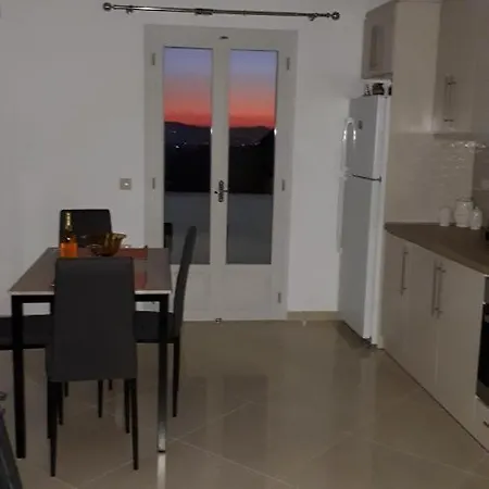 Summer Hοuse Apartman Vívlosz