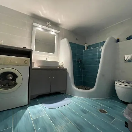 Summer Hοuse Vivlos